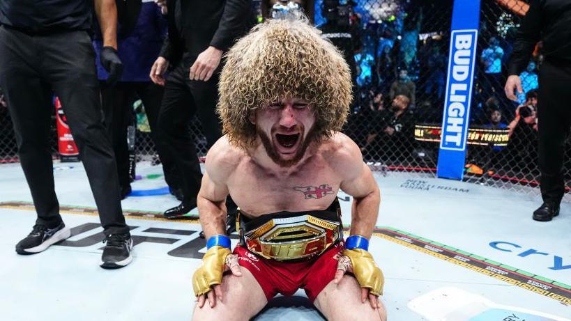 Merab Dvalishvili celebrating